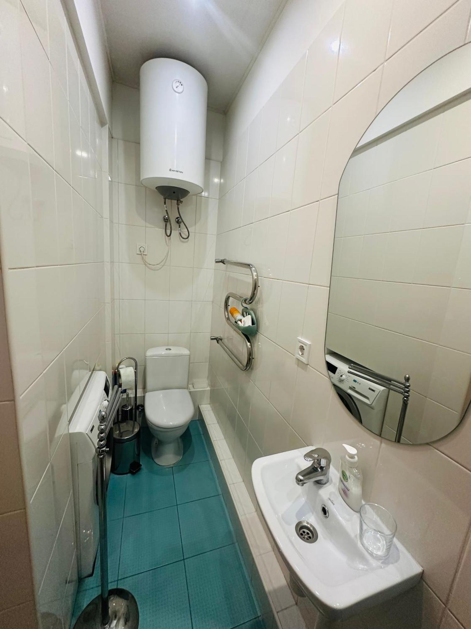 Apartments On Marshala Govorova Odessa Extérieur photo