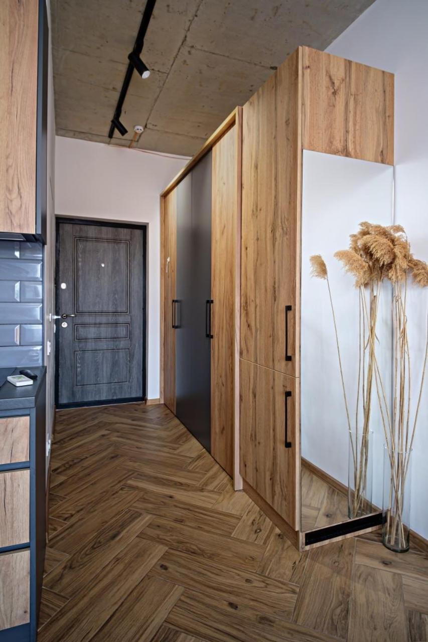 Apartments On Marshala Govorova Odessa Extérieur photo