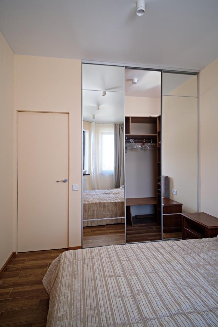 Apartments On Marshala Govorova Odessa Extérieur photo